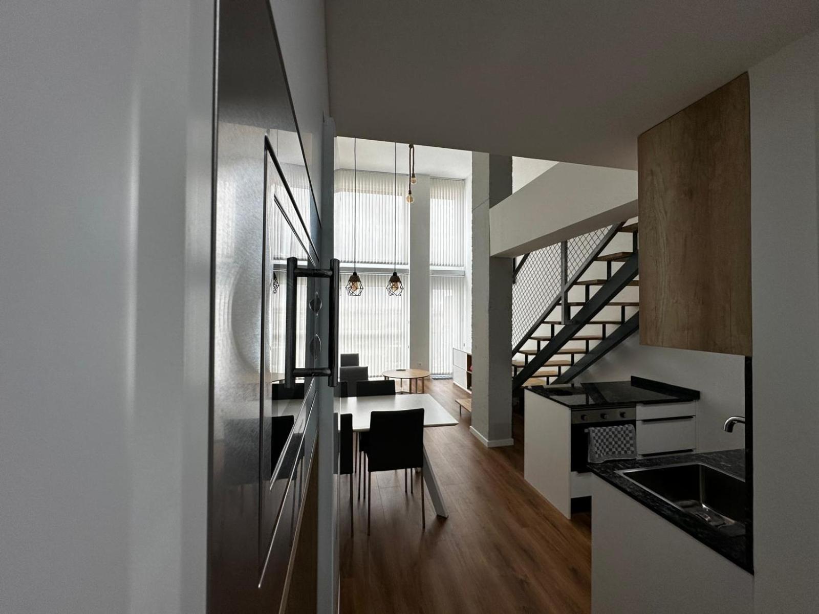 Black Rock Loft Apartment Madrid Bagian luar foto